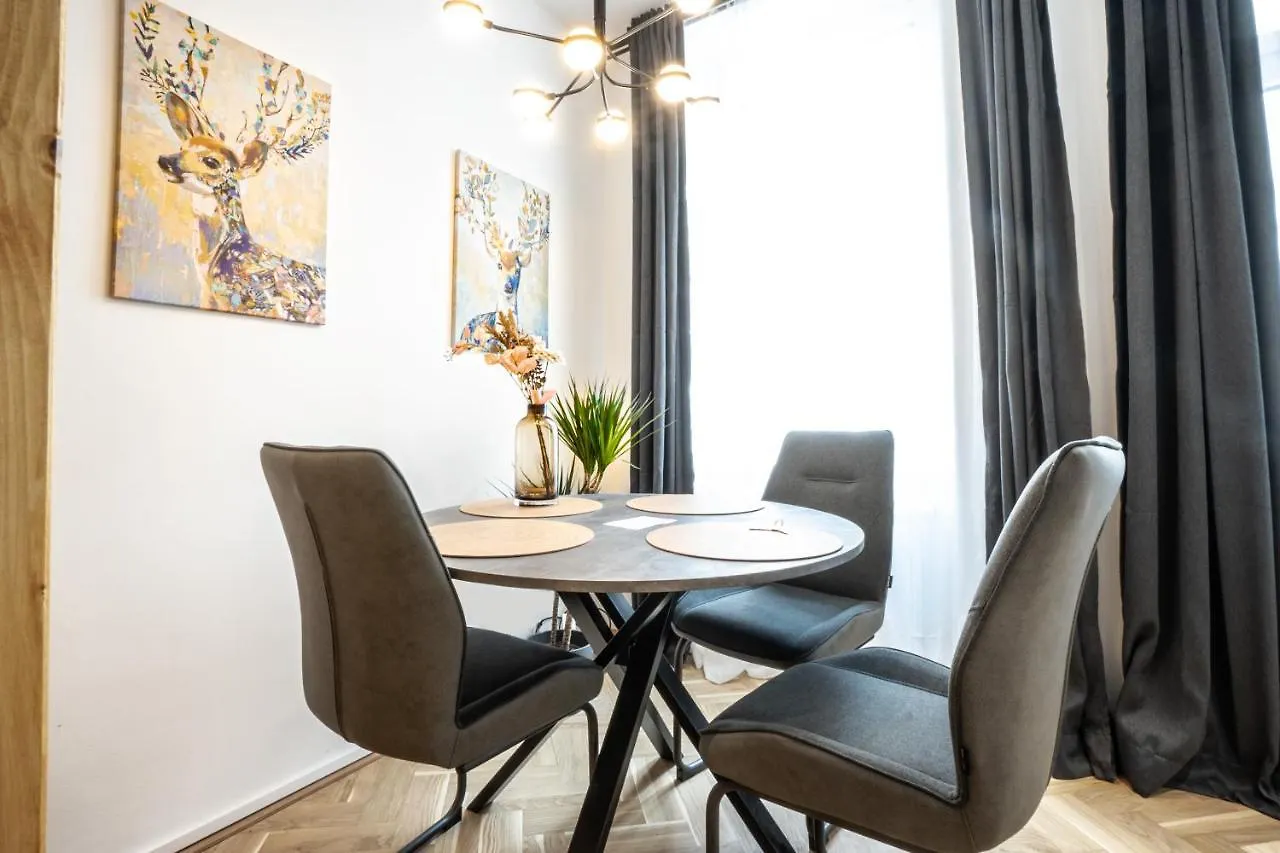 Comfortable, Balcony Apartment - Quick Access To Vienna'S Old Centre